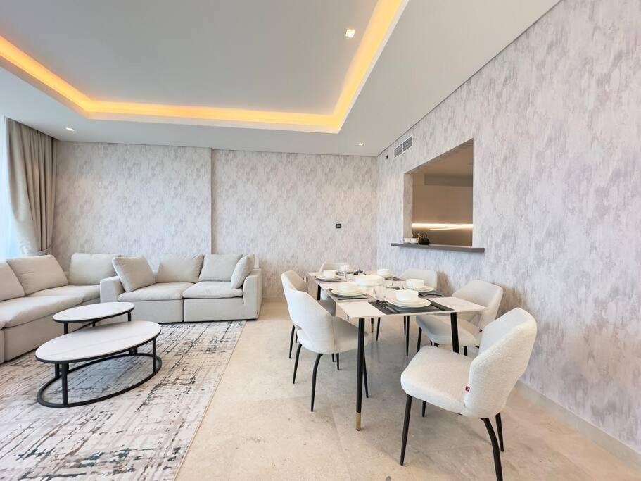 Apartment Dar Vacation - Contemporary Urban 2br Near Burj Khalifa *