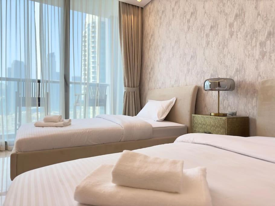 Apartment Dar Vacation - Contemporary Urban 2br Near Burj Khalifa *