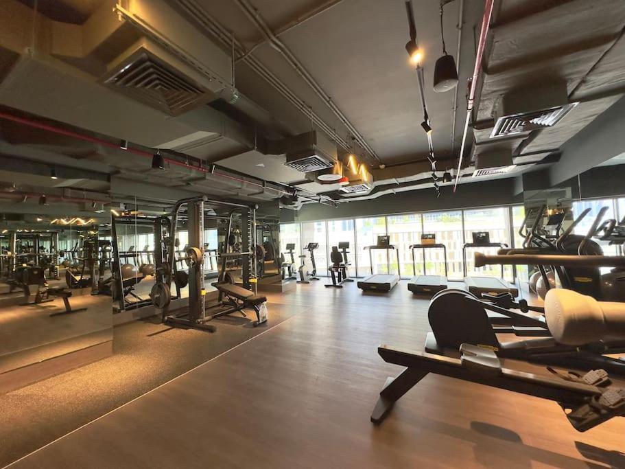 Apartment Dar Vacation - Contemporary Urban 2br Near Burj Khalifa